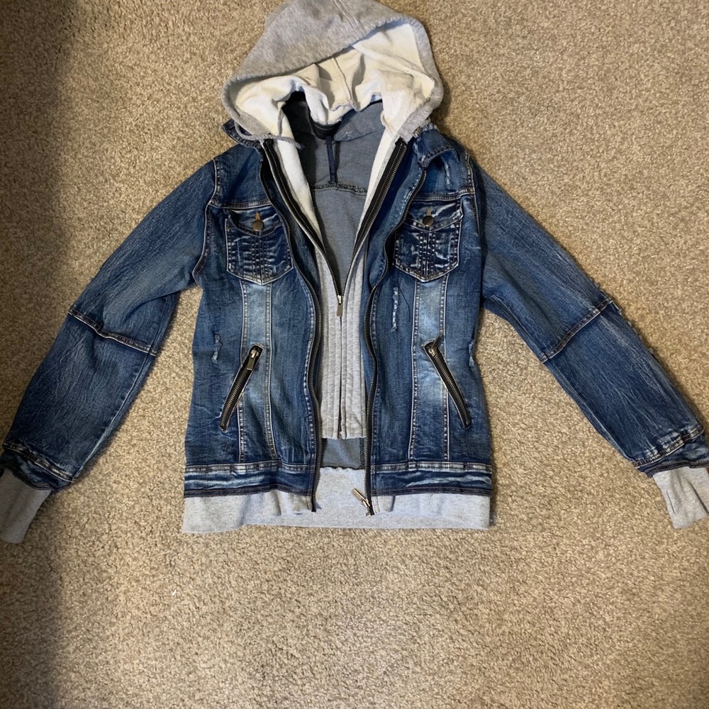 Hooded denim jacket